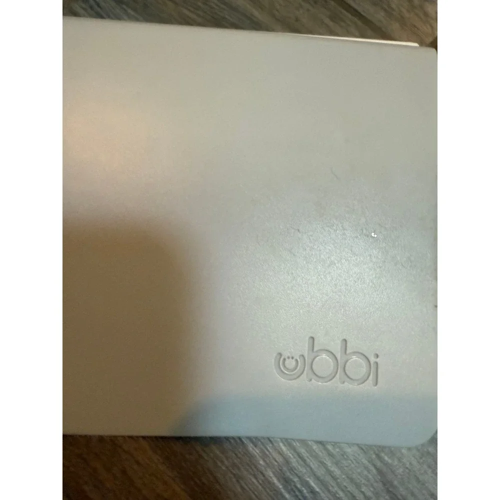 Ubbi‎ wipes dispenser one handed weighted